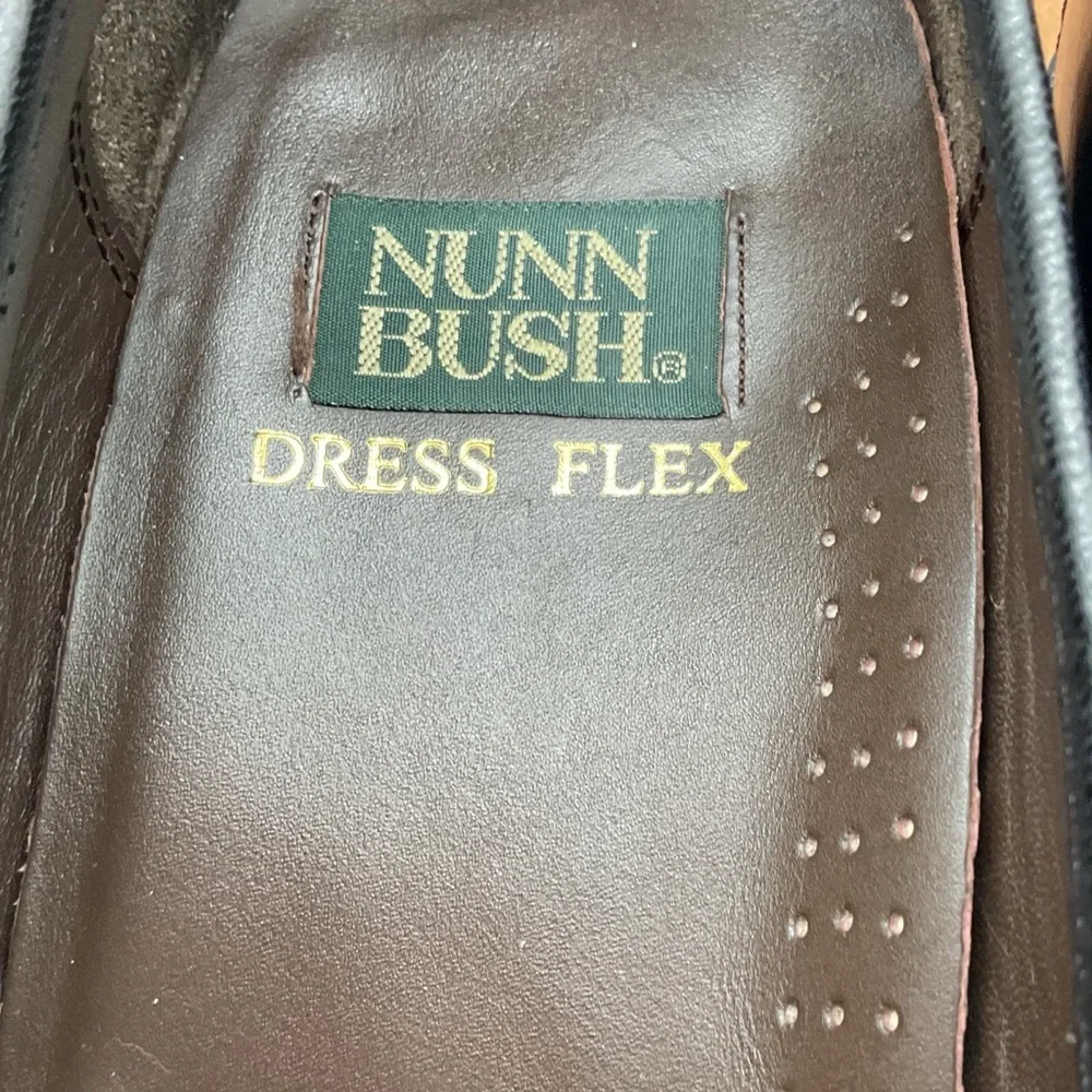 Nunn Bush leather Black and Brown Oxfords with Durable‎ Sole size 9.5